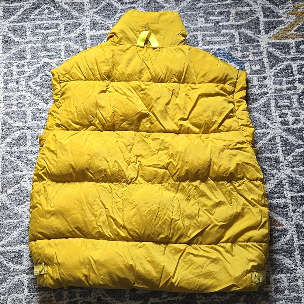 Free People oversized gold puffer vest - Picture 2 of 7